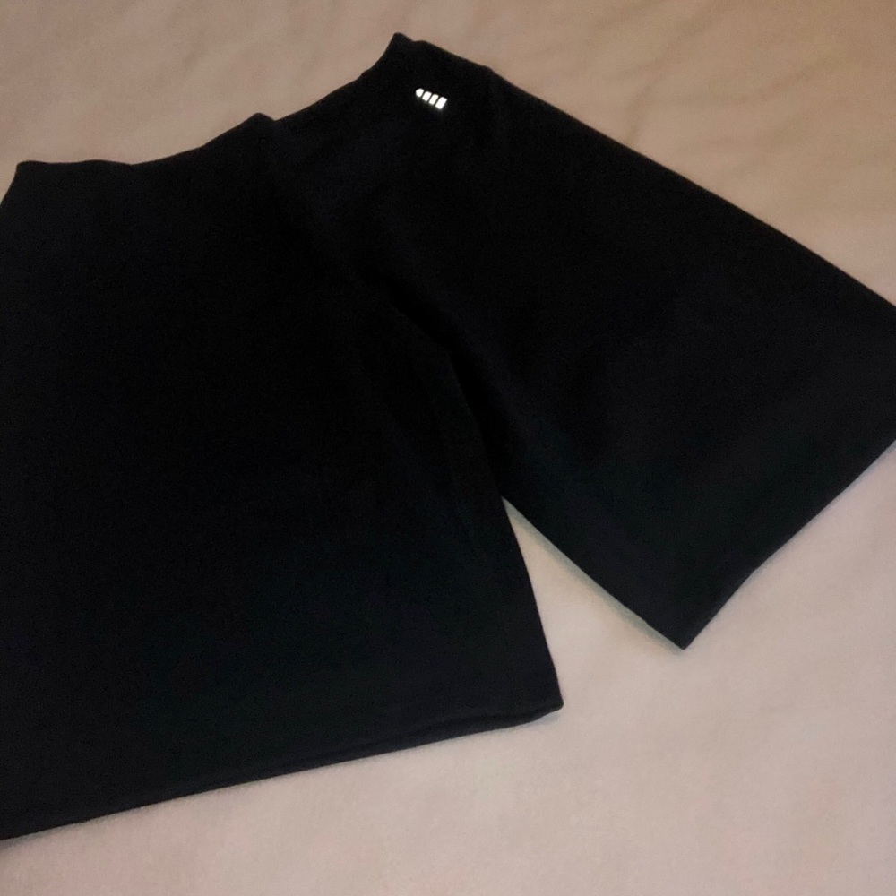 New Lands’End navy blue sport shorts!